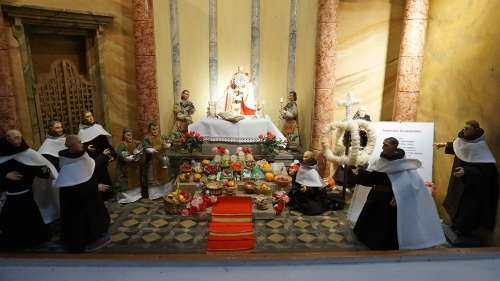 Erntedankaltar in der Kirche